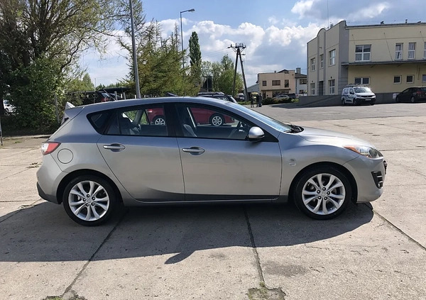 Mazda 3 cena 17700 przebieg: 200000, rok produkcji 2010 z Łódź małe 704